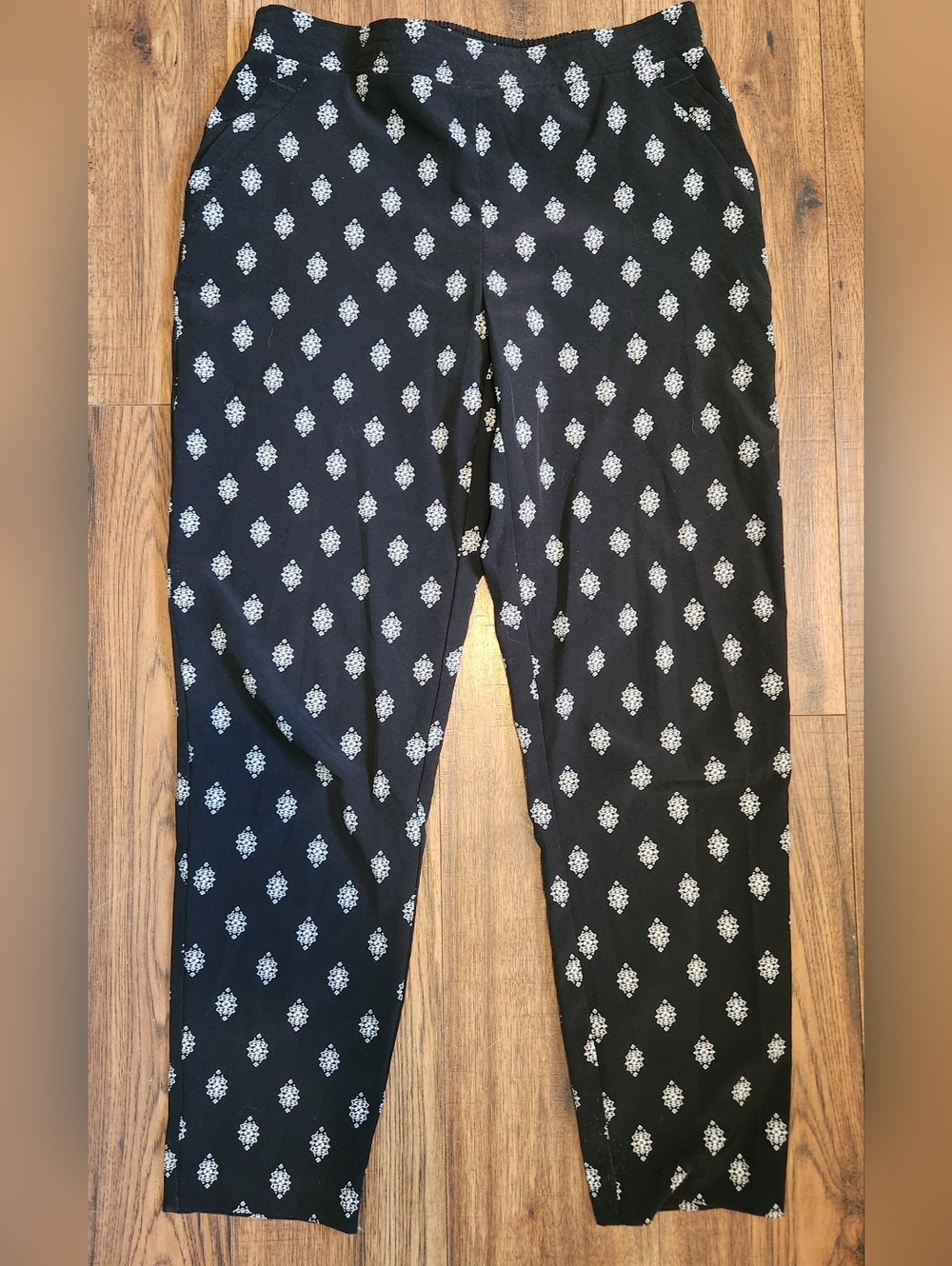 Reitmans Black Pants with White Medallion Print
